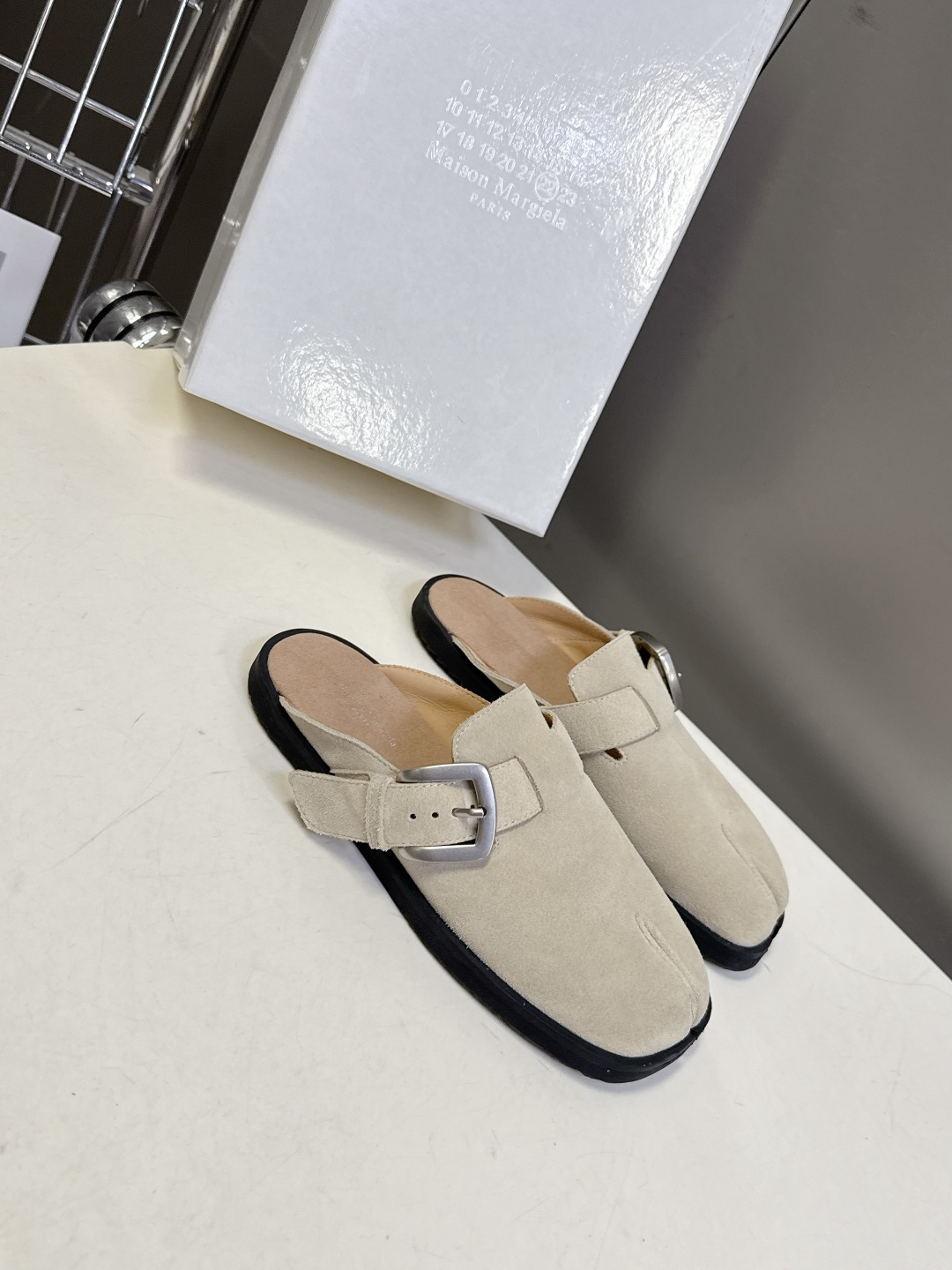 Maison Margiela马吉拉春夏最新情侣款分趾勃肯拖                      