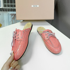 MiuMiu缪缪2026春夏最新款 豆豆鞋 MiuMiu缪缪2026春夏最新款 豆豆鞋