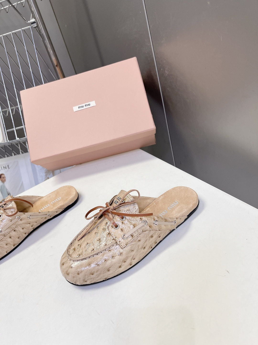 MiuMiu缪缪2026春夏最新款 豆豆鞋 MiuMiu缪缪2026春夏最新款 豆豆鞋