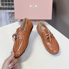 MiuMiu缪缪2026春夏最新款 豆豆鞋 MiuMiu缪缪2026春夏最新款 豆豆鞋