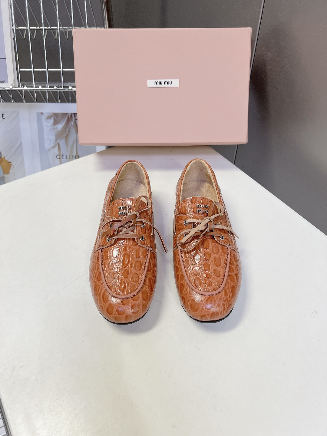 MiuMiu缪缪2026春夏最新款 豆豆鞋                               