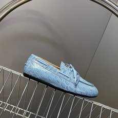 MiuMiu缪缪2026春夏最新款 豆豆鞋 MiuMiu缪缪2026春夏最新款 豆豆鞋
