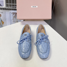 MiuMiu缪缪2026春夏最新款 豆豆鞋 MiuMiu缪缪2026春夏最新款 豆豆鞋