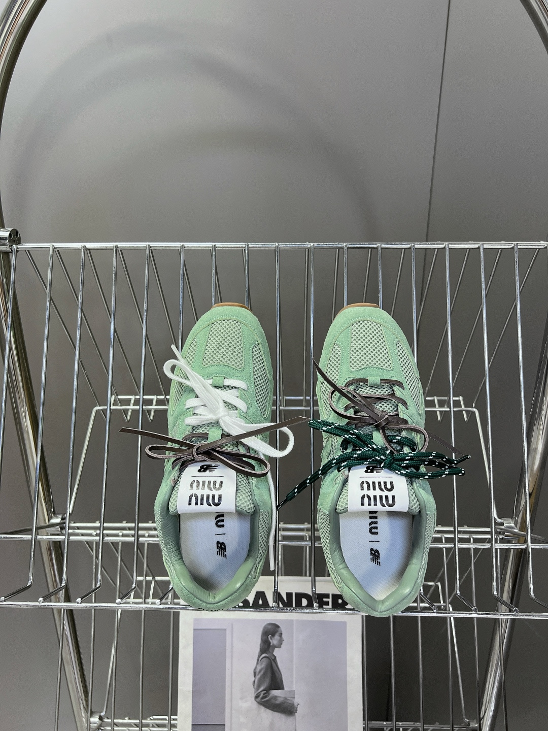 Miu Miu✖️New Balance 联名系列运动鞋、各大品牌都热衷于跨界联名、缪缪这次联名诚意满满