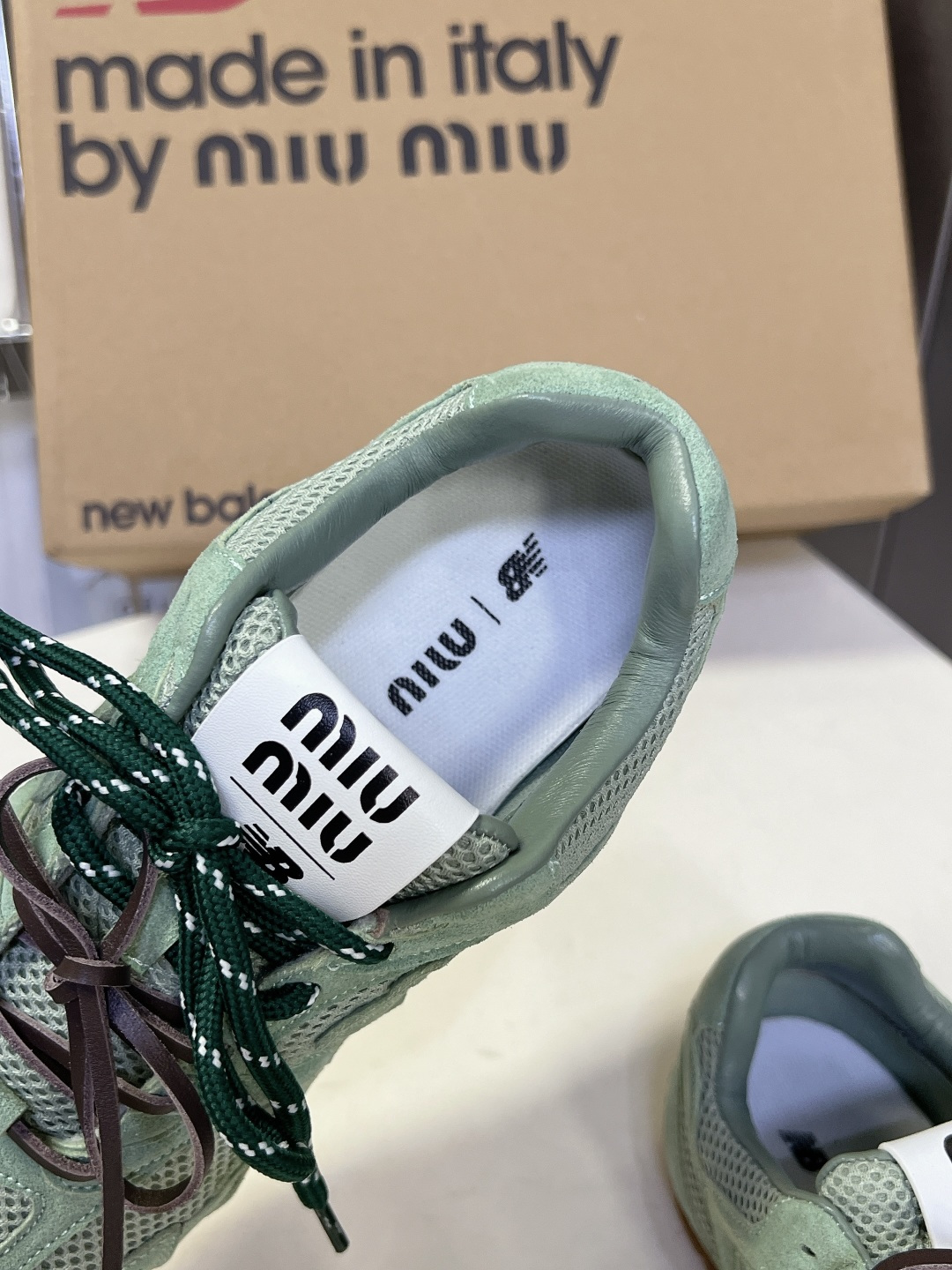 Miu Miu✖️New Balance 联名系列运动鞋、各大品牌都热衷于跨界联名、缪缪这次联名诚意满满