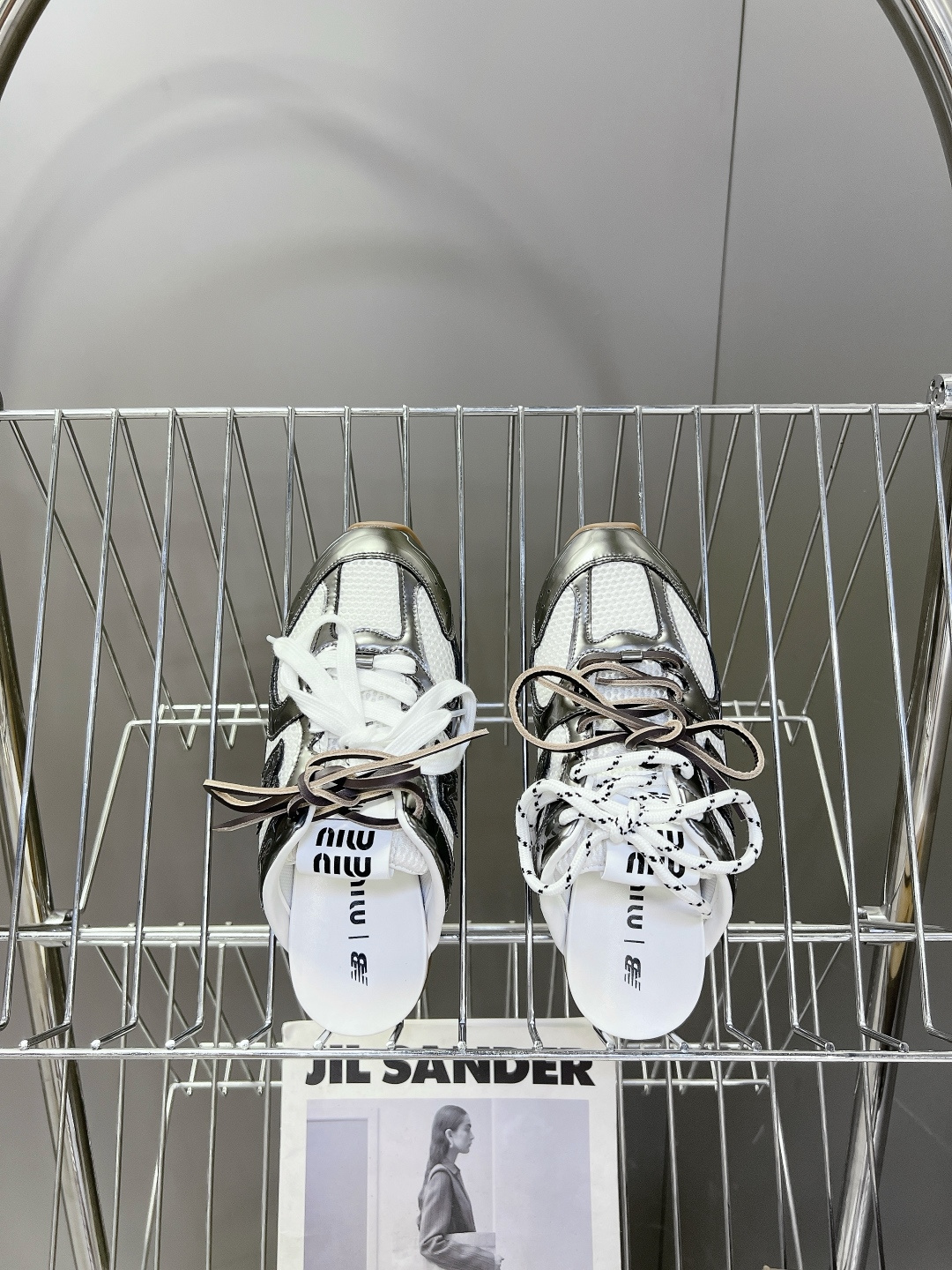 Miu Miu✖️New Balance 联名系列运动鞋、各大品牌都热衷于跨界联名、缪缪这次联名诚意满满