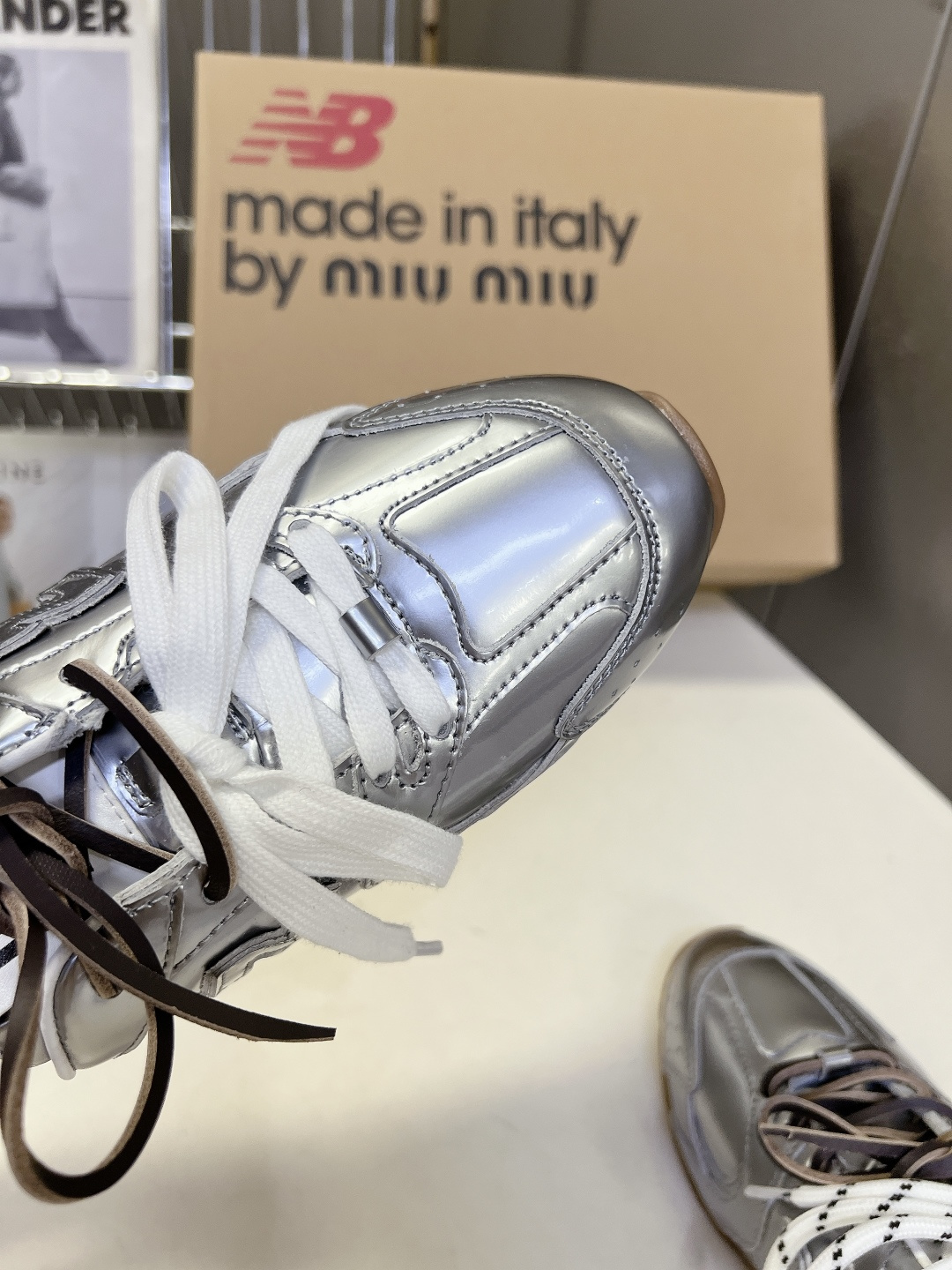 Miu Miu✖️New Balance 联名系列运动鞋、各大品牌都热衷于跨界联名、缪缪这次联名诚意满满