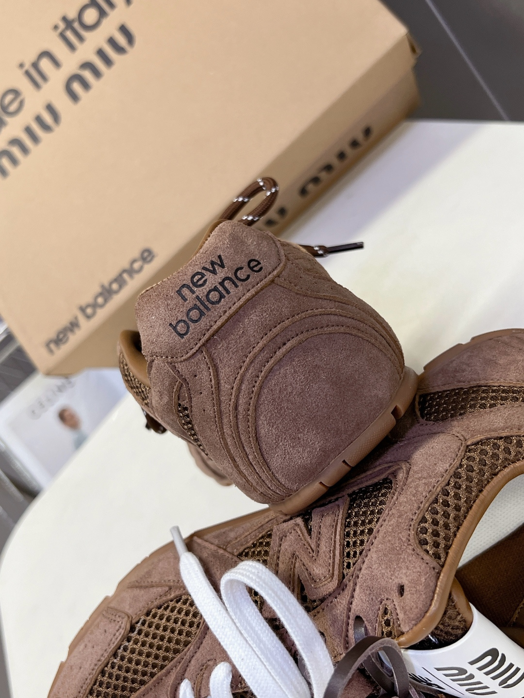 Miu Miu✖️New Balance 联名系列运动鞋、各大品牌都热衷于跨界联名、缪缪这次联名诚意满满