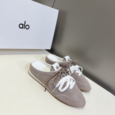 alo✖️Jisoo智秀最新联名款德训鞋 休闲鞋 美国瑜伽服品牌超火的alo 智秀Jisoo参与设计联名 alo✖️Jisoo智秀最新联名款德训鞋 休闲鞋 美国瑜伽服品牌超火的alo 智秀Jisoo参与设计联名