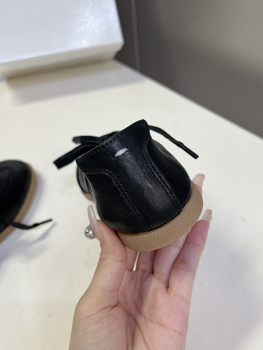 Maison Margiela Replica马吉拉浅口复古德训鞋超多明星网红种草 今年超火的“懒人版德
