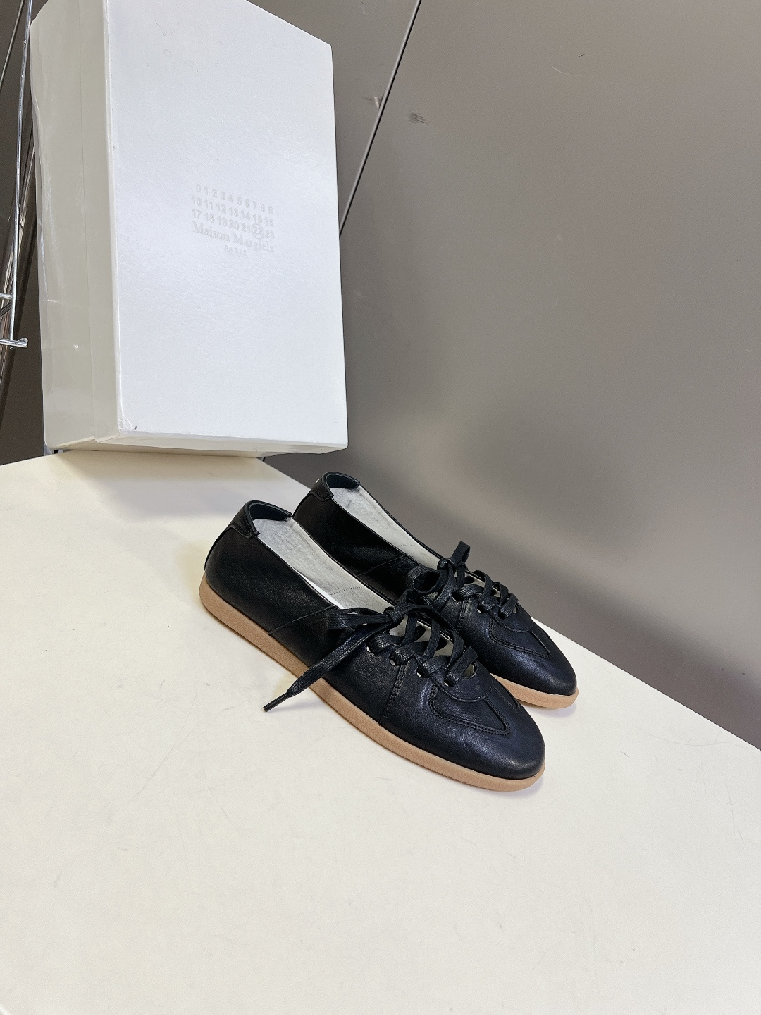 Maison Margiela Replica马吉拉浅口复古德训鞋超多明星网红种草 今年超火的“懒人版德