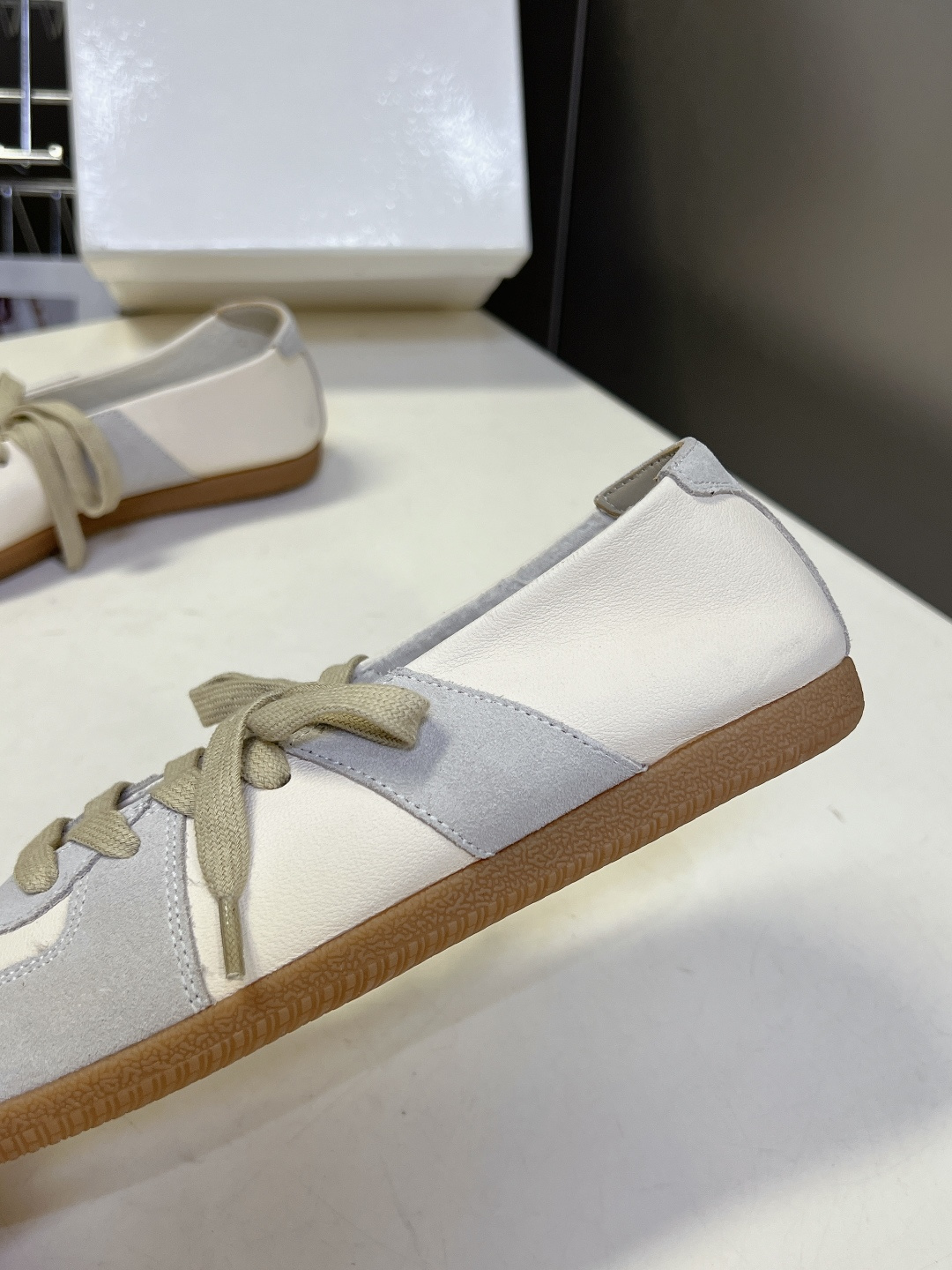 Maison Margiela Replica马吉拉浅口复古德训鞋超多明星网红种草 今年超火的“懒人版德