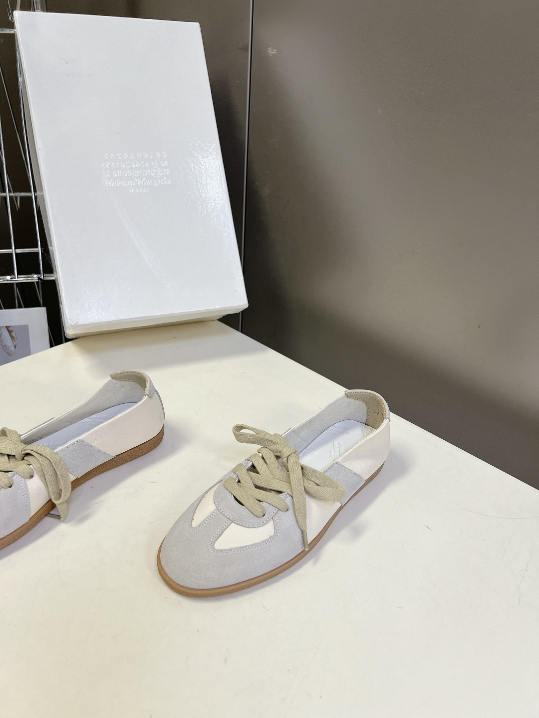 Maison Margiela Replica马吉拉浅口复古德训鞋超多明星网红种草 今年超火的“懒人版德