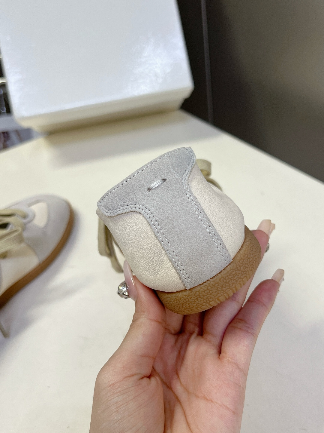Maison Margiela Replica马吉拉浅口复古德训鞋超多明星网红种草 今年超火的“懒人版德