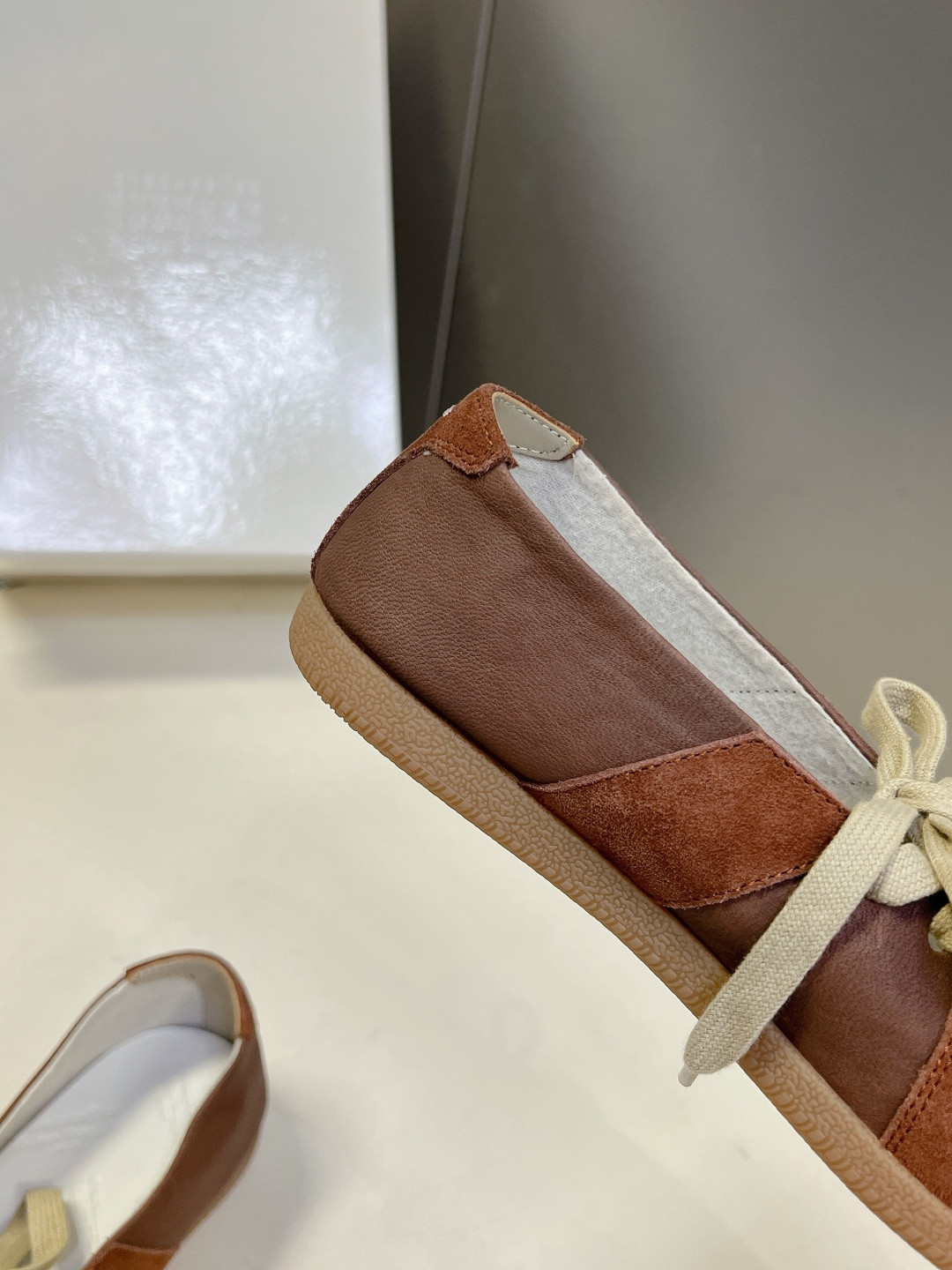 Maison Margiela Replica马吉拉浅口复古德训鞋超多明星网红种草 今年超火的“懒人版德
