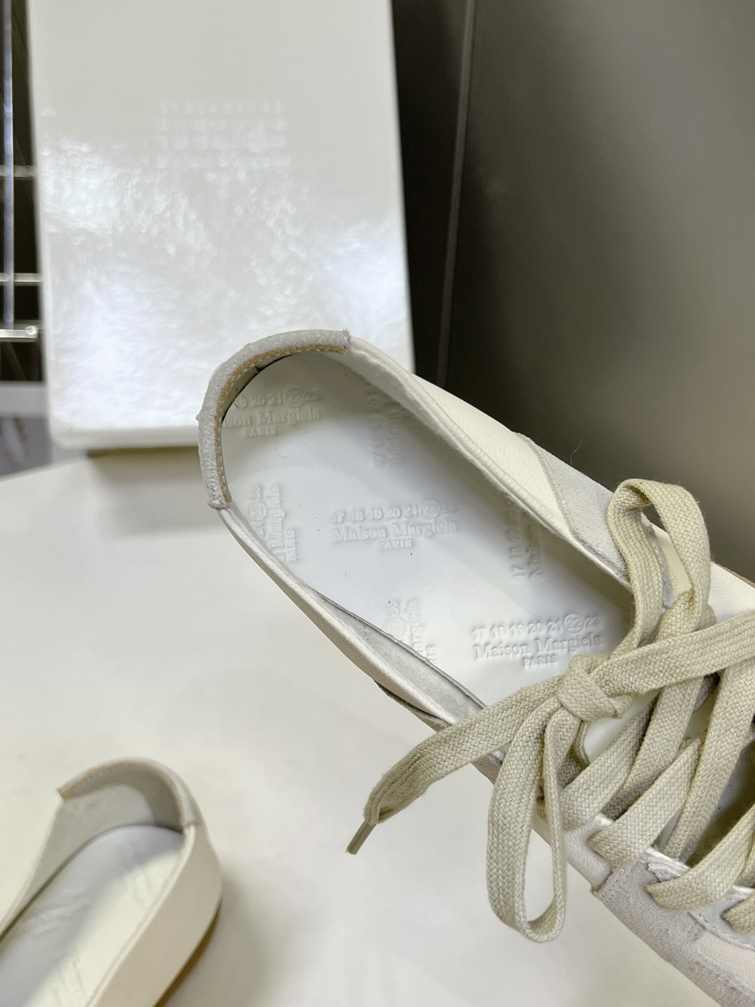 Maison Margiela Replica马吉拉浅口复古德训鞋超多明星网红种草 今年超火的“懒人版德