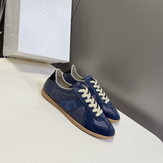 Maison Margiela Replica马吉拉春夏最新款德训鞋超多明星网红种草 这双鞋正是时尚圈经 Maison Margiela Replica马吉拉春夏最新款德训鞋超多明星网红种草 这双鞋正是时尚圈经