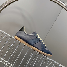 Maison Margiela Replica马吉拉春夏最新款德训鞋超多明星网红种草 这双鞋正是时尚圈经 Maison Margiela Replica马吉拉春夏最新款德训鞋超多明星网红种草 这双鞋正是时尚圈经