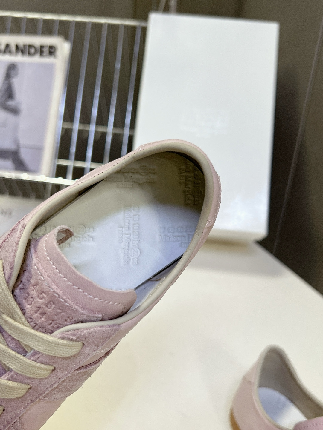 Maison Margiela Replica马吉拉春夏最新款德训鞋超多明星网红种草 这双鞋正是时尚圈经