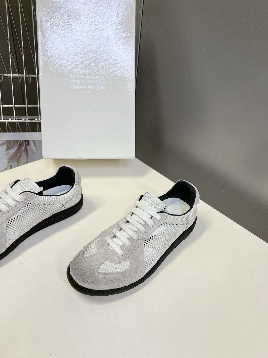 Maison Margiela Replica马吉拉春夏最新款德训鞋超多明星网红种草 这双鞋正是时尚圈经