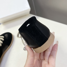 Maison Margiela Replica马吉拉浅口复古德训鞋超多明星网红种草 今年超火的“懒人版德 Maison Margiela Replica马吉拉浅口复古德训鞋超多明星网红种草 今年超火的“懒人版德