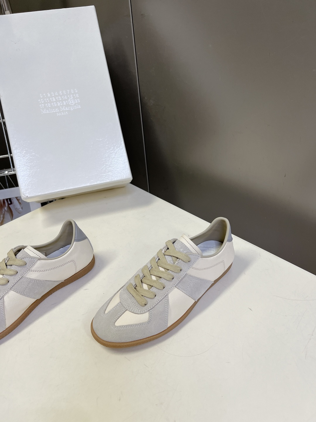 Maison Margiela Replica马吉拉春夏最新款德训鞋超多明星网红种草 这双鞋正是时尚圈经