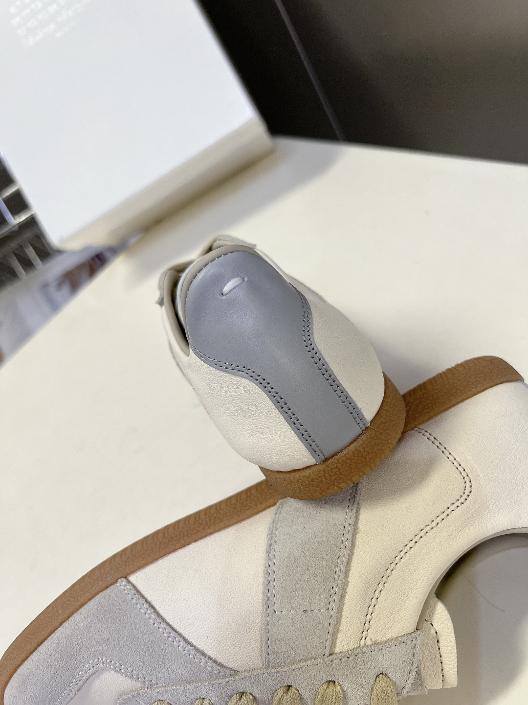 Maison Margiela Replica马吉拉春夏最新款德训鞋超多明星网红种草 这双鞋正是时尚圈经