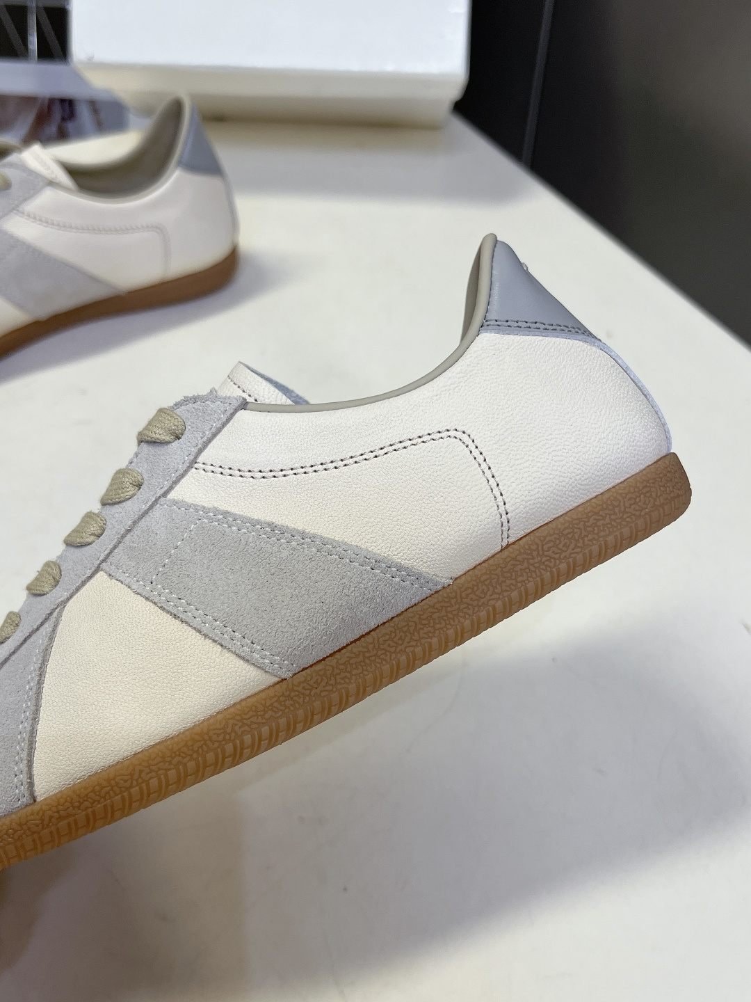 Maison Margiela Replica马吉拉春夏最新款德训鞋超多明星网红种草 这双鞋正是时尚圈经