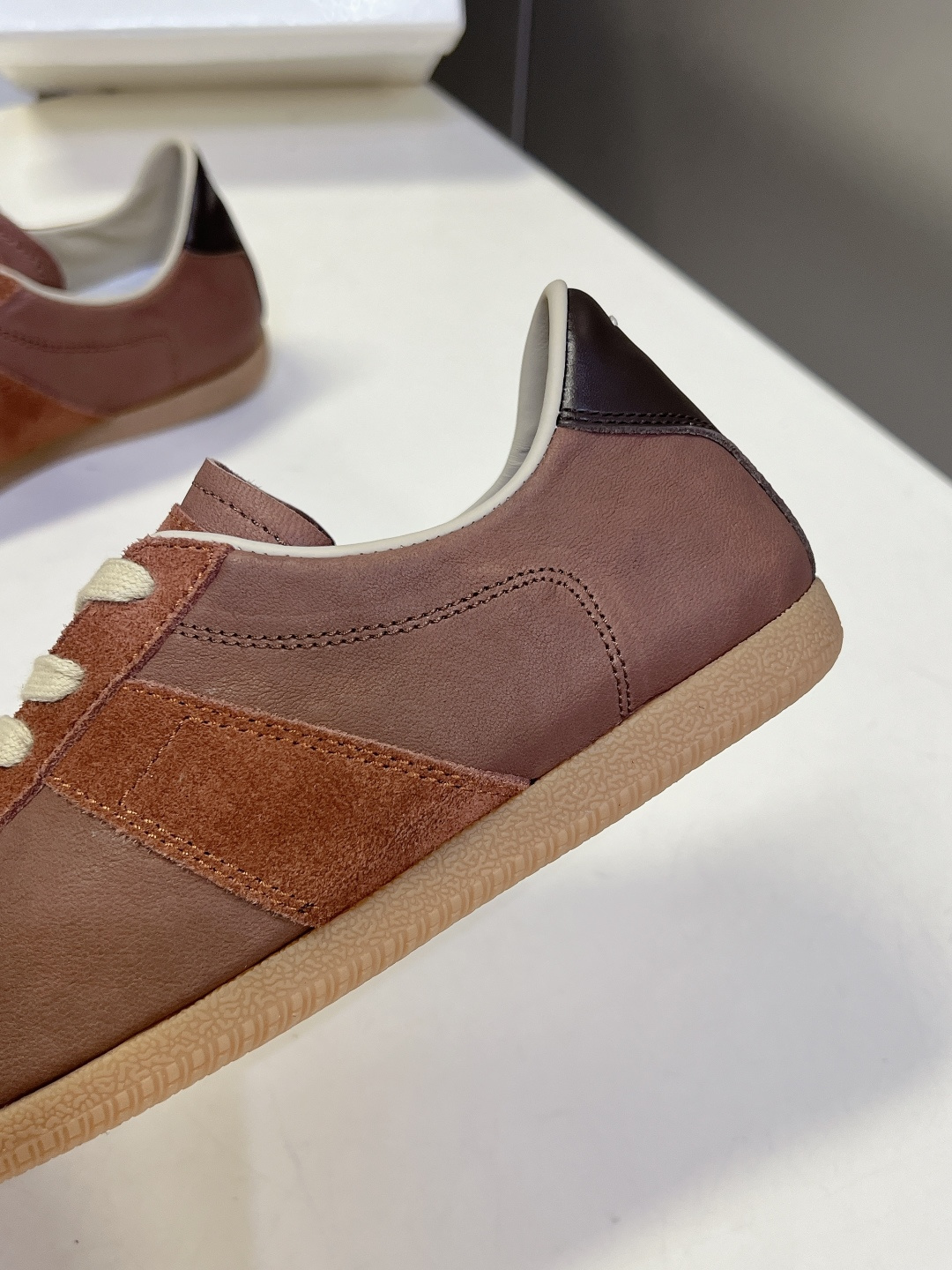 Maison Margiela Replica马吉拉春夏最新款德训鞋超多明星网红种草 这双鞋正是时尚圈经