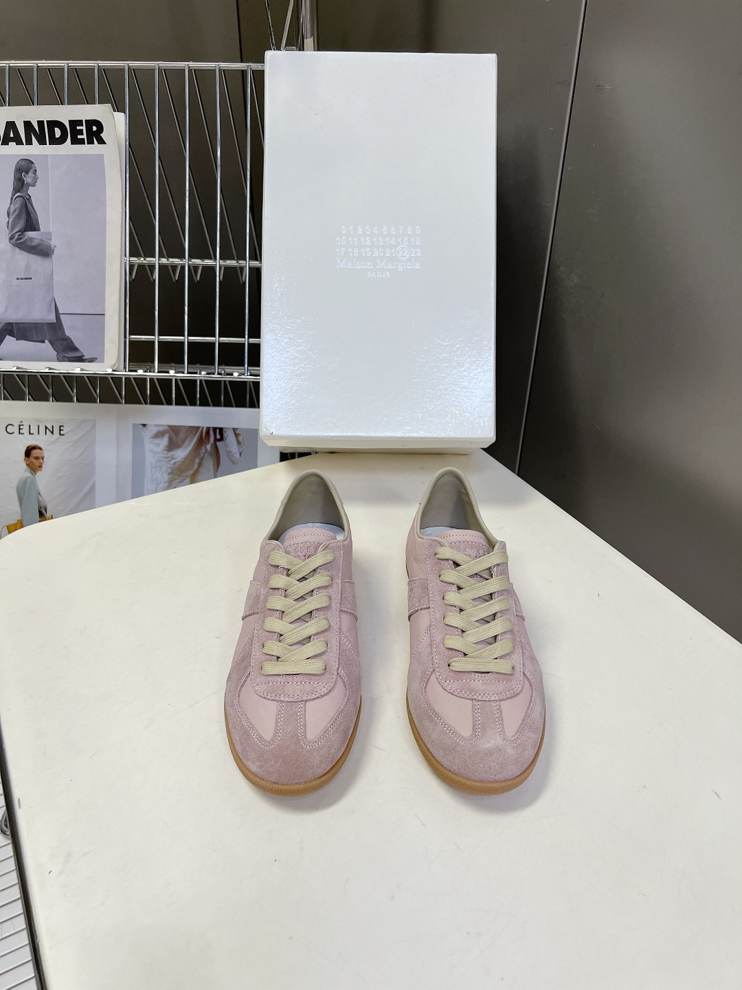 Maison Margiela Replica马吉拉春夏最新款德训鞋超多明星网红种草 这双鞋正是时尚圈经