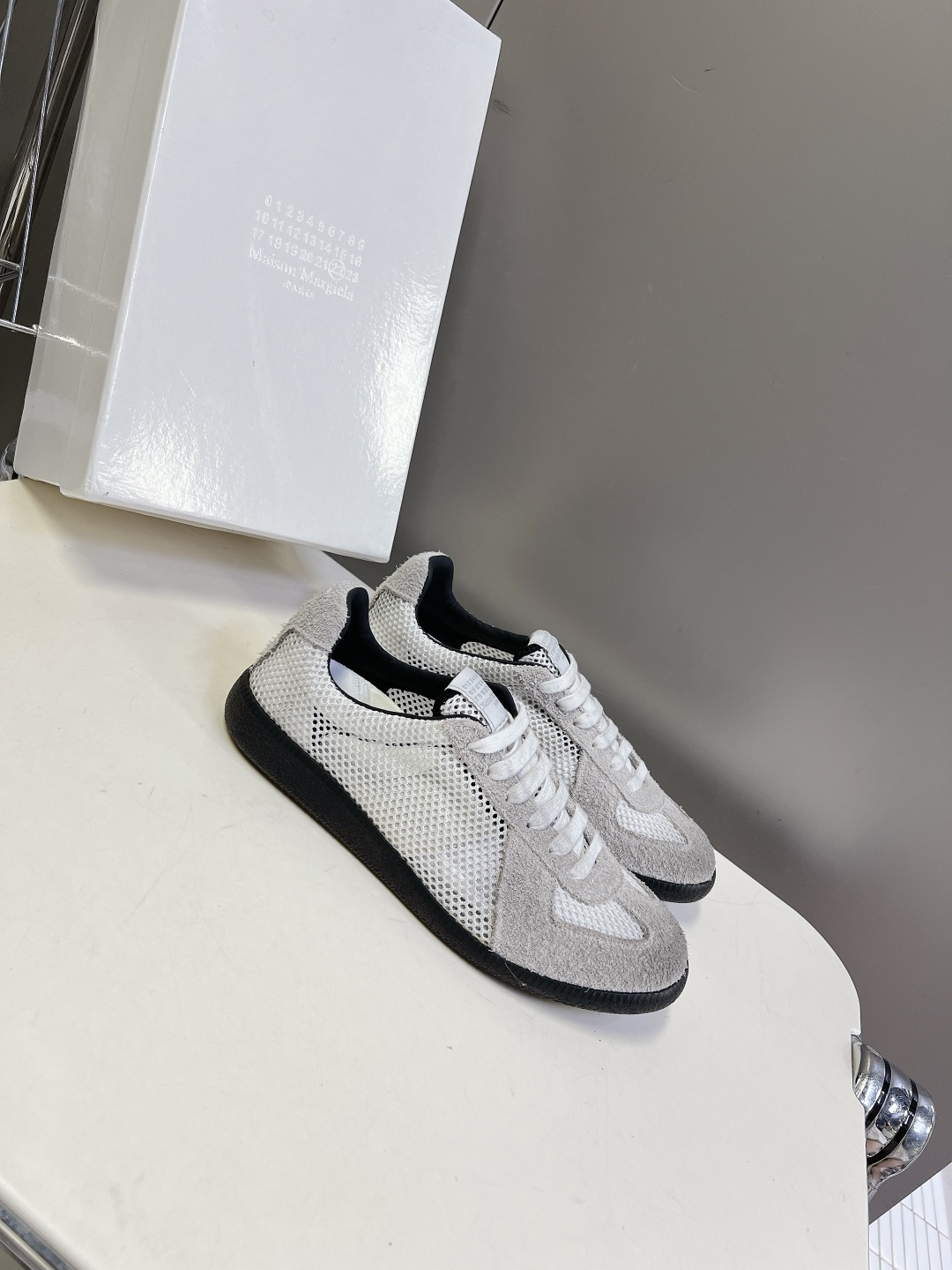 Maison Margiela Replica马吉拉春夏最新款德训鞋超多明星网红种草 这双鞋正是时尚圈经