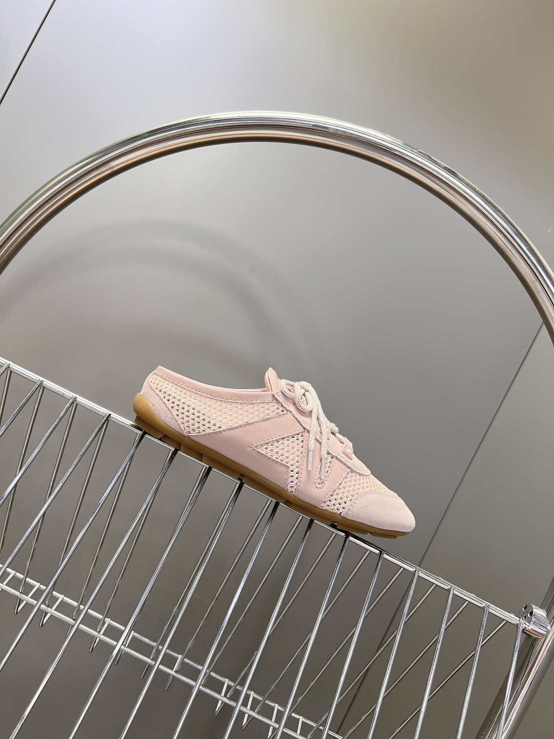LV Style Leather Women's Shoes Women's Shoes Women's Shoes detail image 5 from source 786072