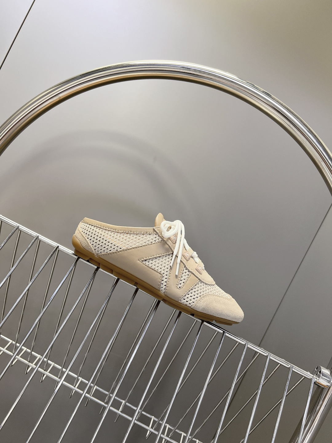 LV Style Leather Women's Shoes Women's Shoes Women's Shoes detail image 5 from source 786073