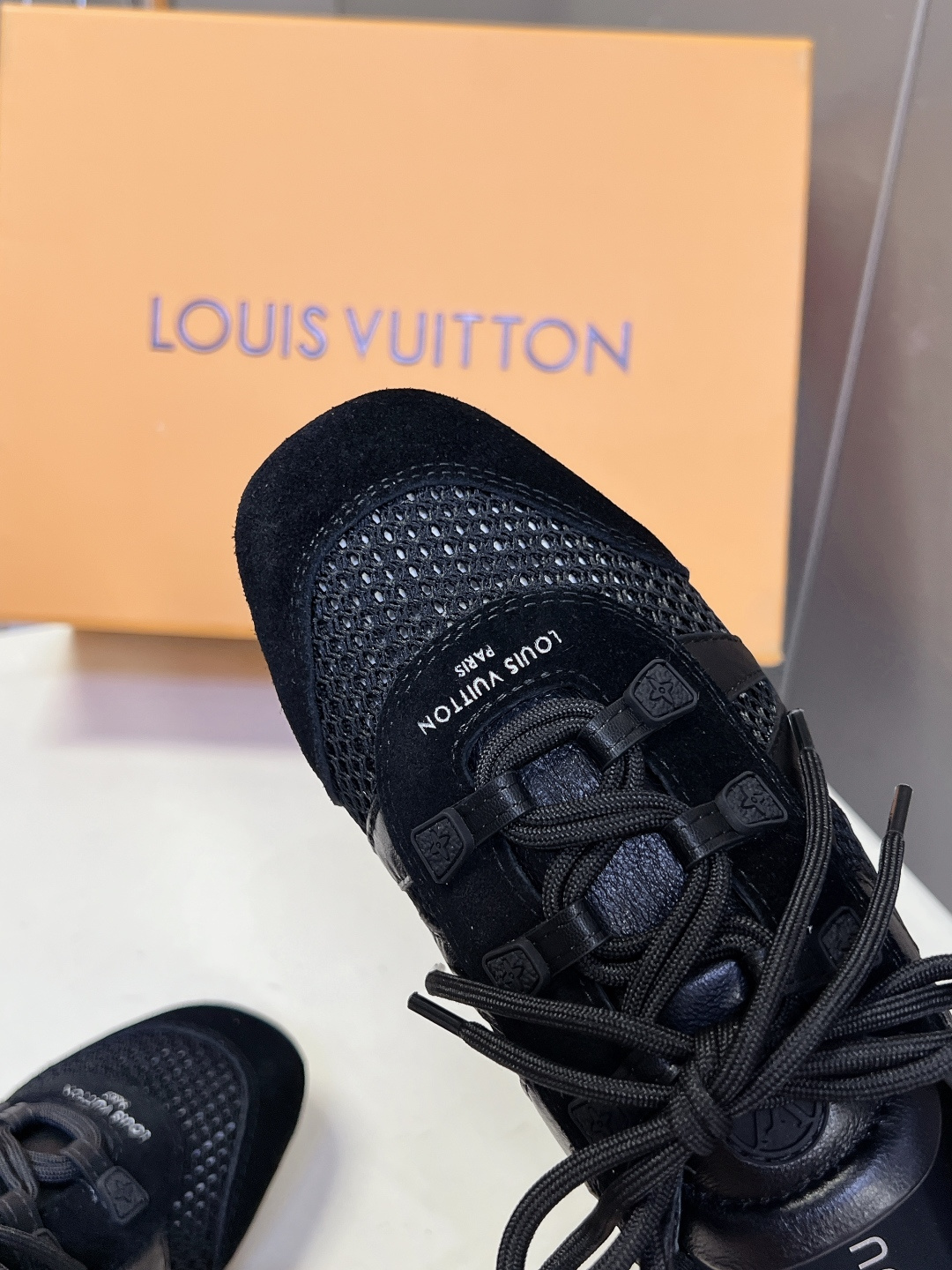 LV Style Leather Women's Shoes Women's Shoes Women's Shoes detail image 7 from source 786074