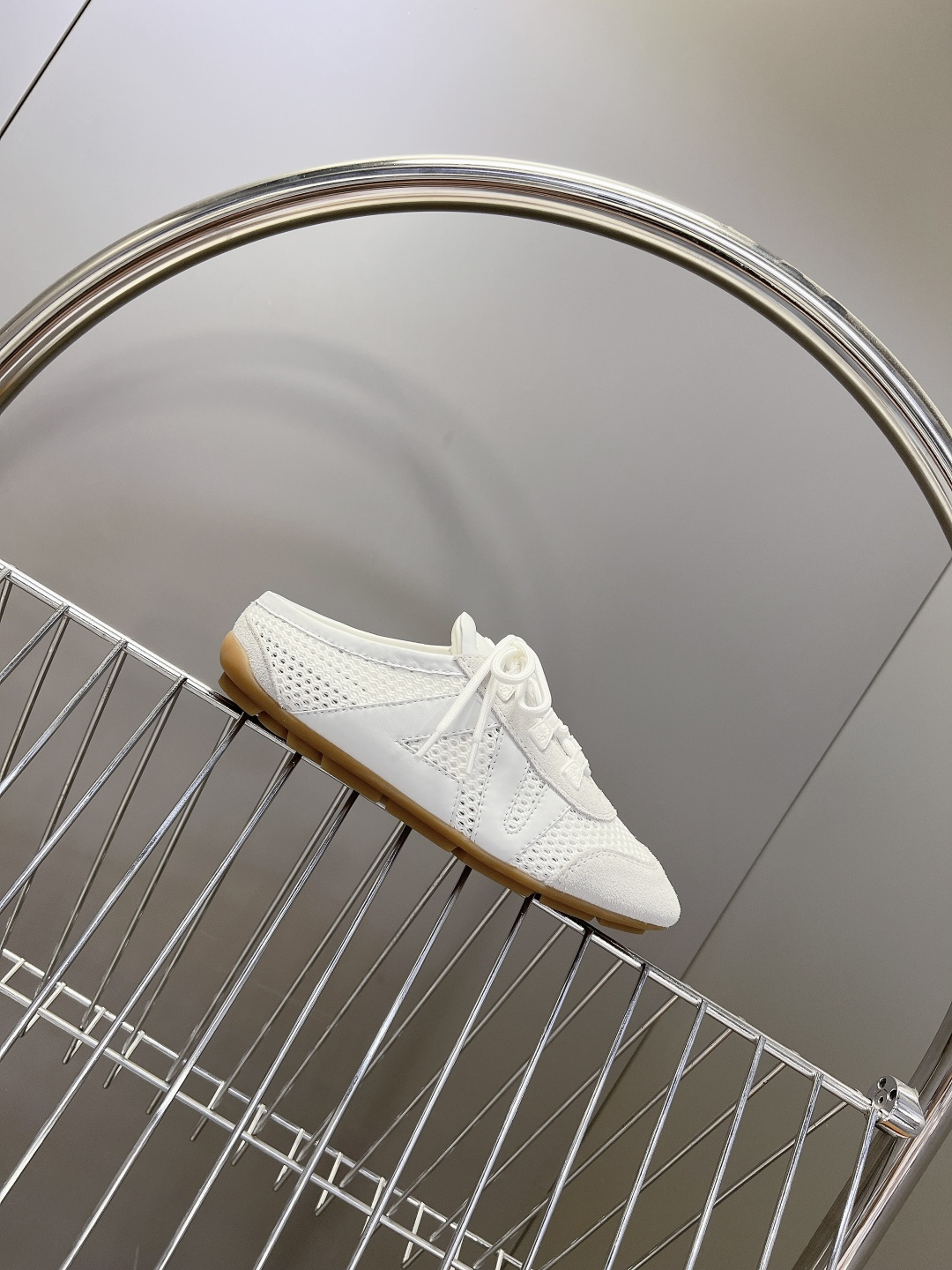 LV Style Leather Women's Shoes Women's Shoes Women's Shoes detail image 5 from source 786071