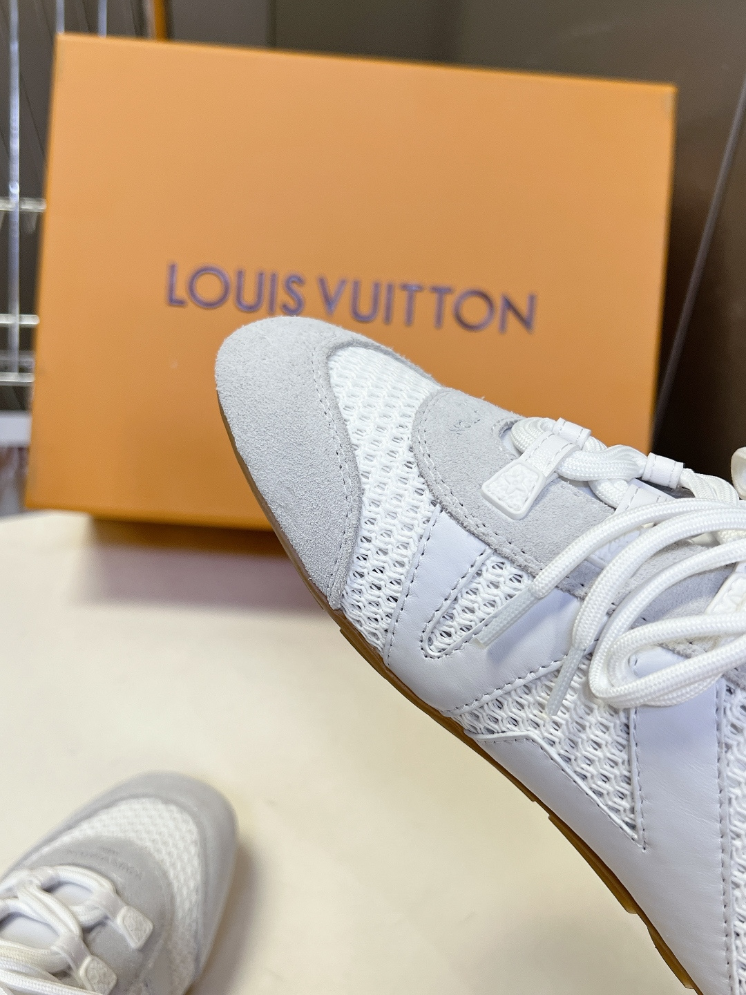LV Style Leather Women's Shoes Women's Shoes Women's Shoes detail image 7 from source 786071