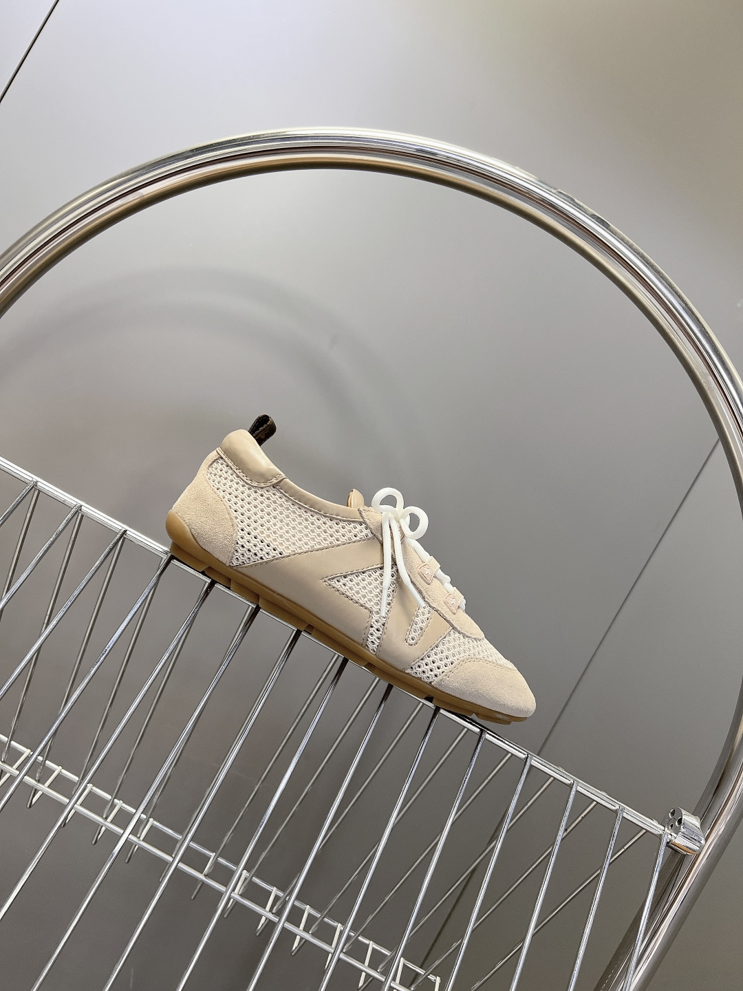 LV Style Leather Women's Shoes Women's Shoes Women's Shoes detail image 5 from source 786076
