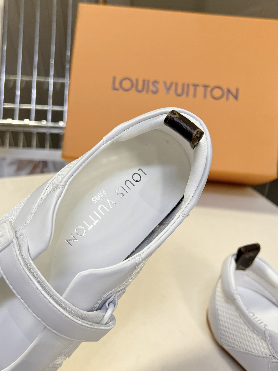 LV Style Leather Women's Shoes Women's Shoes Women's Shoes detail image 9 from source 786068