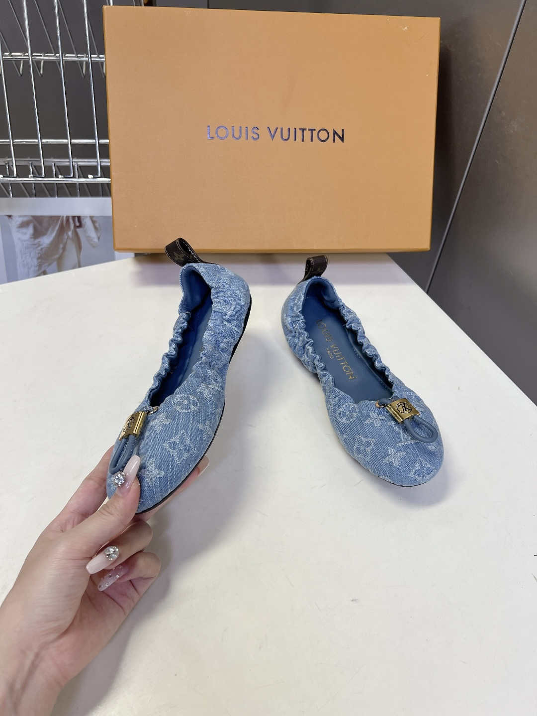 LV Style Women's Shoes Women's Shoes Women's Shoes detail image 4 from source 786066