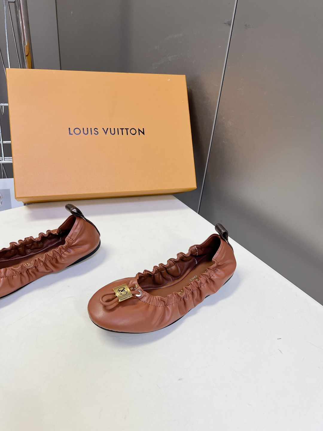 LV Style Women's Shoes Women's Shoes Women's Shoes detail image 3 from source 786065