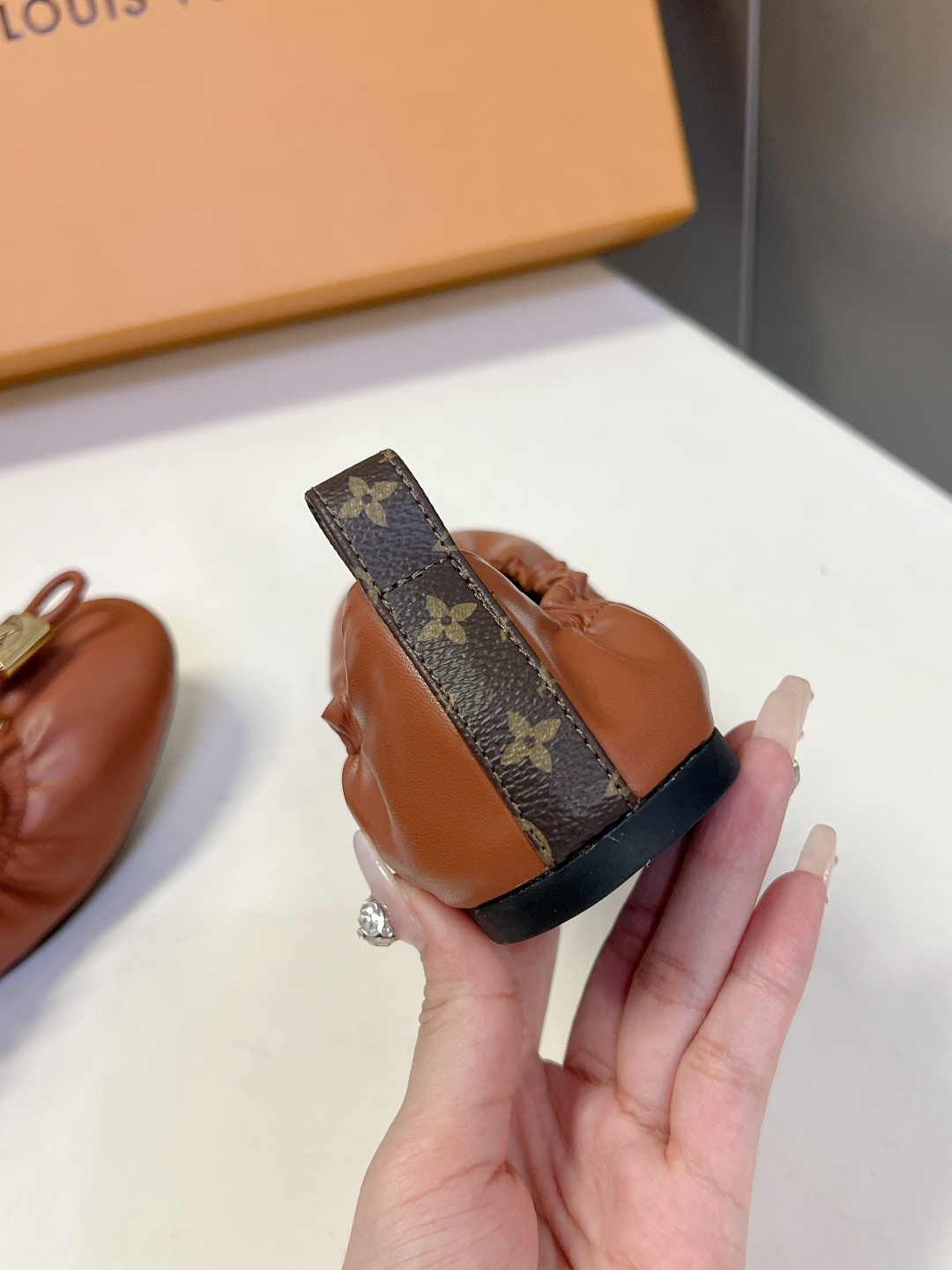 LV Style Women's Shoes Women's Shoes Women's Shoes detail image 9 from source 786065