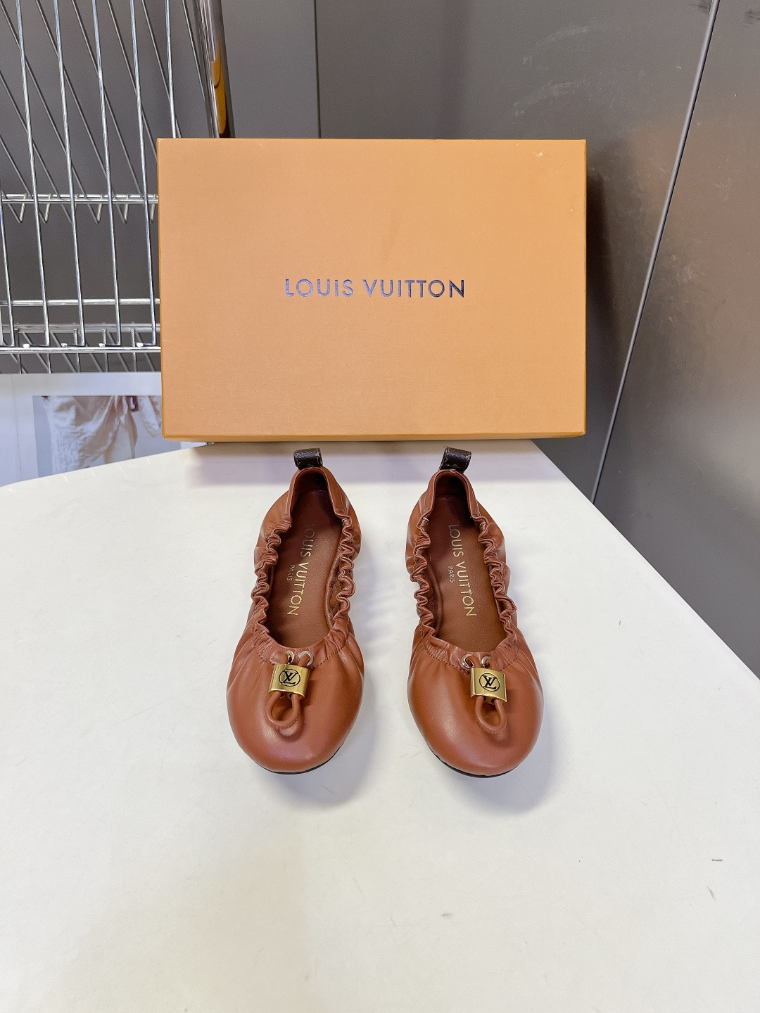 LV Style Women's Shoes Women's Shoes Women's Shoes detail image 1 from source 786065