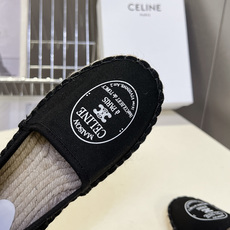 CELINE思琳MAISON系列春夏最新款帆布渔夫鞋超多明星网红种草 鞋头印有“MAISON CELIN CELINE思琳MAISON系列春夏最新款帆布渔夫鞋超多明星网红种草 鞋头印有“MAISON CELIN