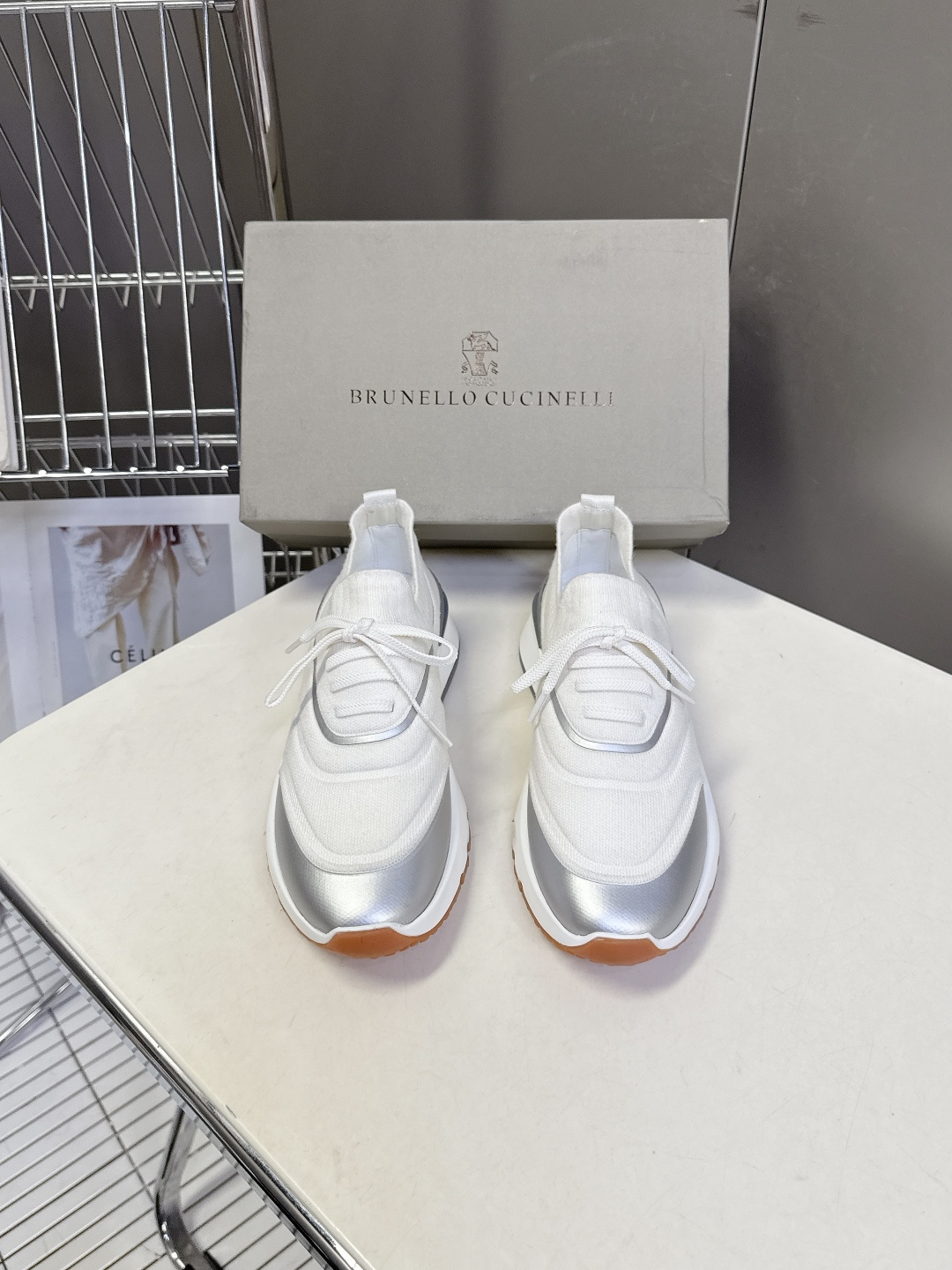 Brunello Cucinelli春夏最新款针织休闲运动鞋超多明星网红种草 这类运动鞋也是品牌的热门单