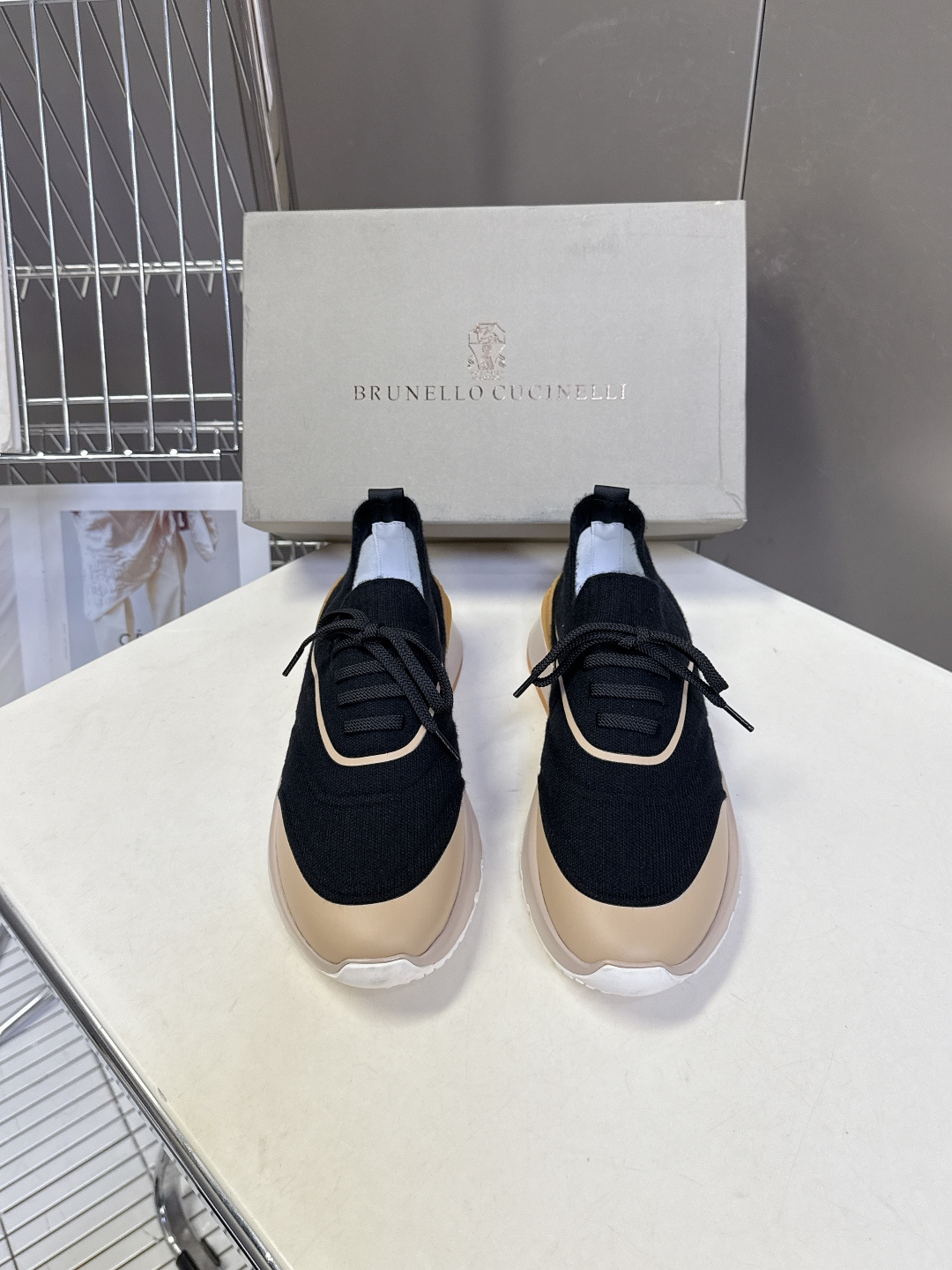 Brunello Cucinelli春夏最新款针织休闲运动鞋超多明星网红种草 这类运动鞋也是品牌的热门单