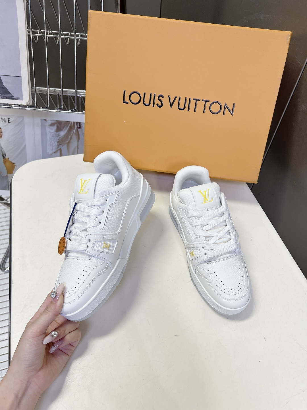 Louis Vuitton路易威登经典Trainer 系列运动鞋超多明星网红种草 鞋身以复古篮球鞋为灵感
