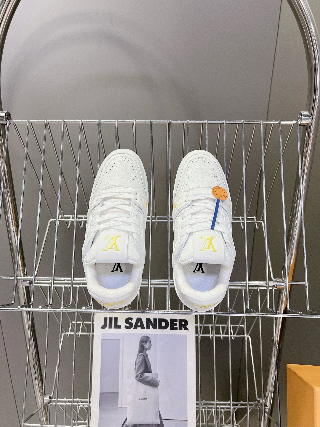 Louis Vuitton路易威登经典Trainer 系列运动鞋超多明星网红种草 鞋身以复古篮球鞋为灵感