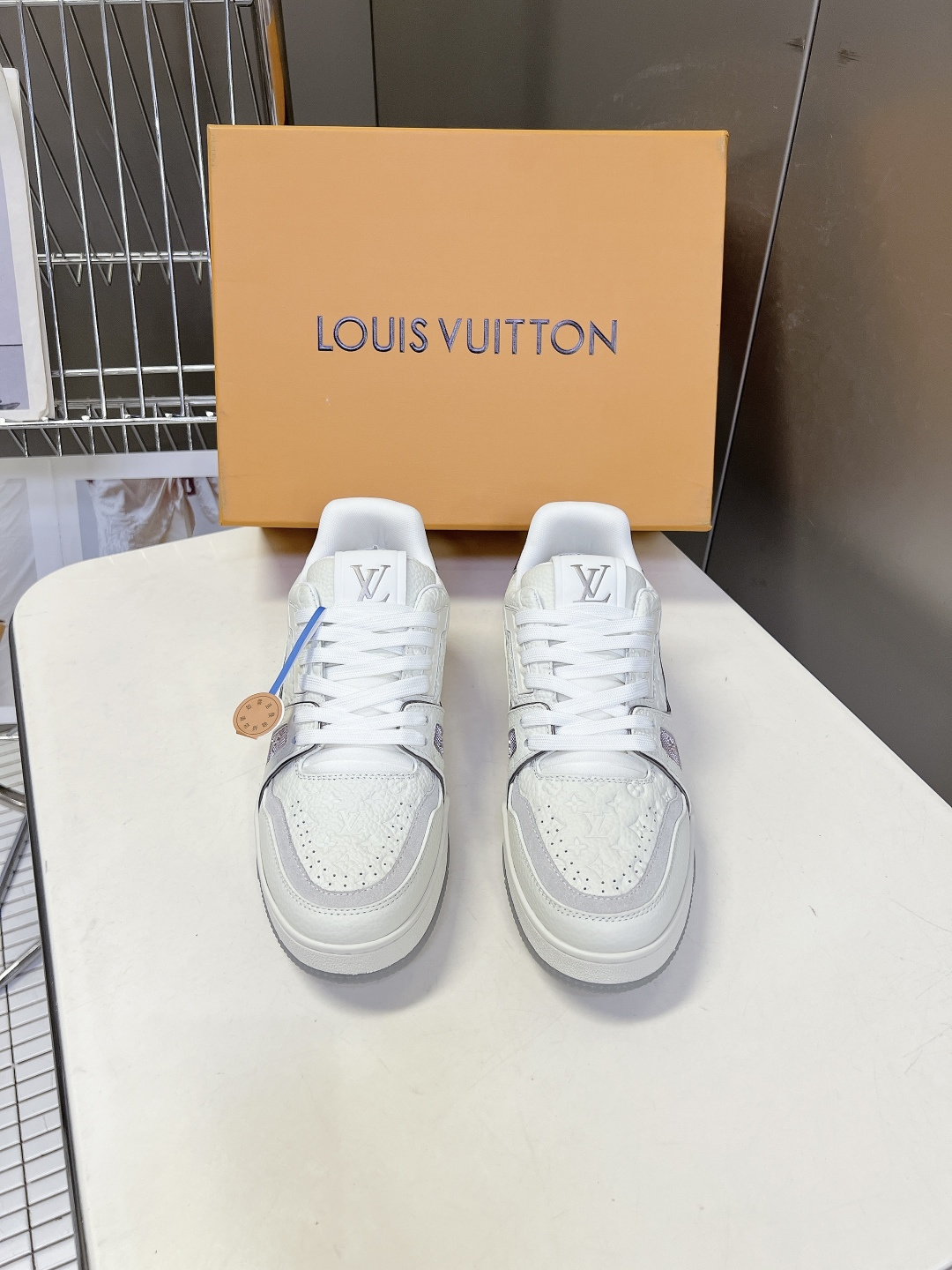 Louis Vuitton路易威登经典Trainer 系列运动鞋超多明星网红种草 鞋身以复古篮球鞋为灵感