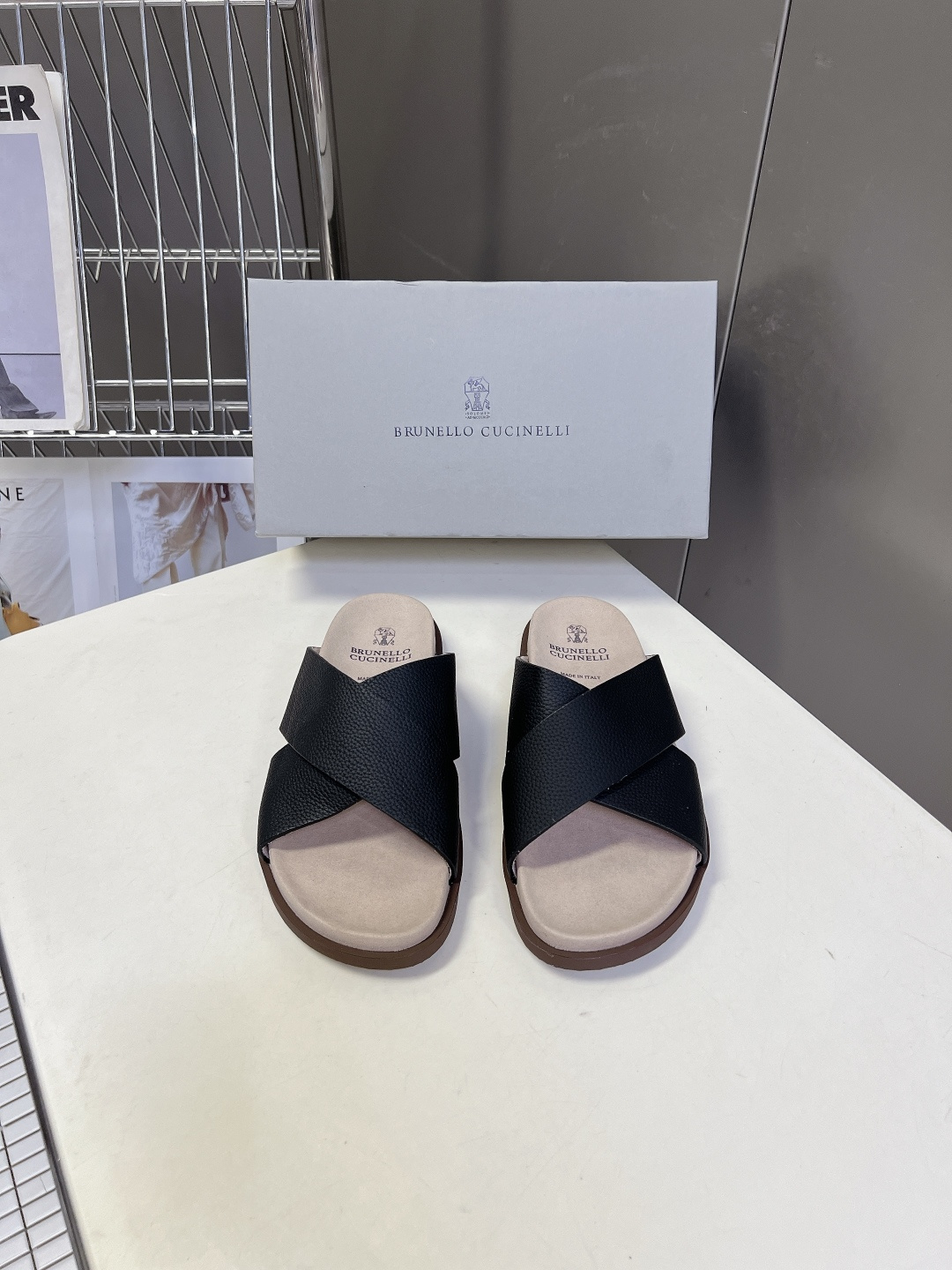 Brunello Cucinelli布鲁奈罗·库奇内利 交叉带麂皮老钱风拖鞋超多明星网红种草 简约复古的