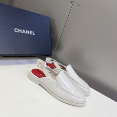 CHANEL香奈儿经典后绊带乐福穆勒鞋超多明星网红种草 这是香奈儿经典Slingback后空乐福穆勒平底 CHANEL香奈儿经典后绊带乐福穆勒鞋超多明星网红种草 这是香奈儿经典Slingback后空乐福穆勒平底